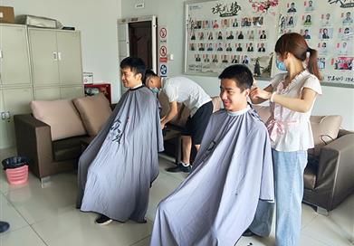 幸福，從“頭”開(kāi)始——2020父親節(jié)理發(fā)活動(dòng)